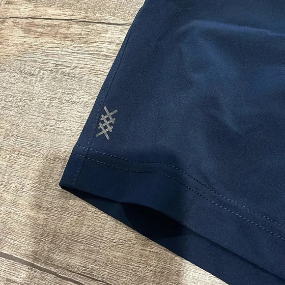 NWT!! Rhone - Anniversary Gym Shorts in Navy Blaze - Size Small - Picture 3 of 8
